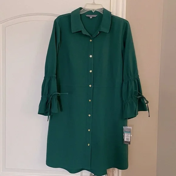 Elegant Green Midi Dress - Picture 2 of 7